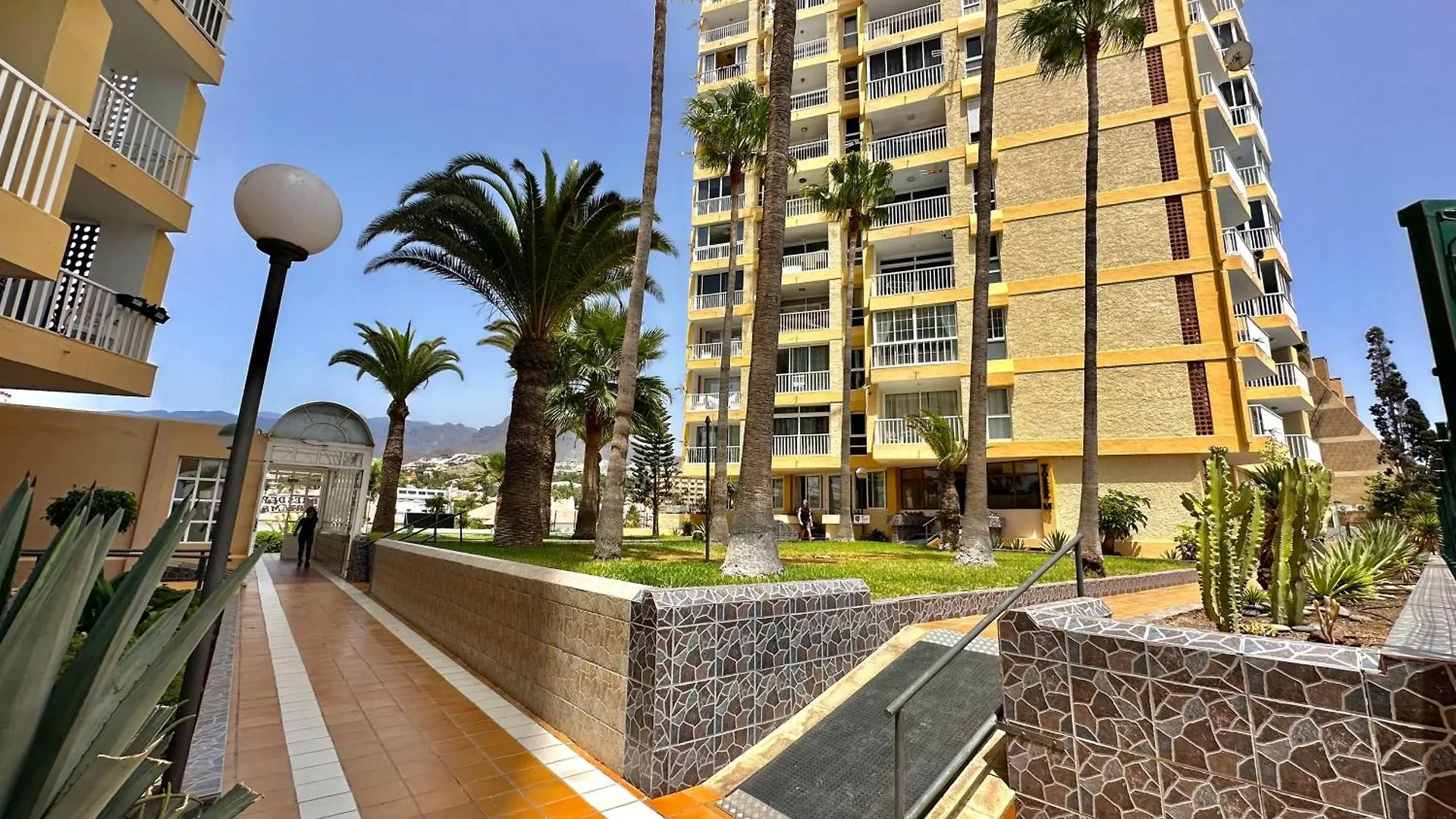 Torres De Yomely - Y4G Apartment Arona